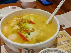 -渝是乎酸菜鱼(龙旗购物中心店)