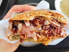 烧饼夹肘子肉-老四烧饼铺(丽源路店)