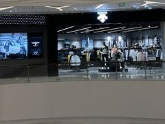 -迪桑特DESCENTE(青岛山东路万象城店)