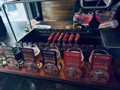 -麦凯伦烧烤·精酿超级工厂店(金桥总店)