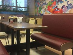 卡座-灵芝妹子海鲜米线(香炉礁山姆店)