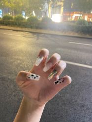 -UGIRL有个美甲