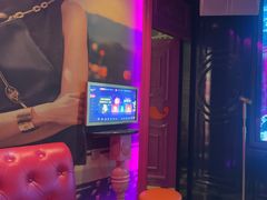 -UK派对KTV(日月广场店)