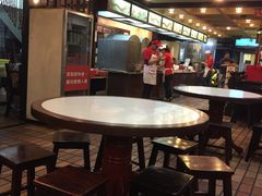 大堂-阿水狮猪脚大王(台中公园店)
