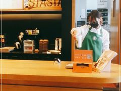 -星巴克臻选(华堂·新辰汇店)