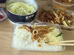 双椒鱼头王-阿瓦山寨·湘菜现炒·剁椒鱼头王(咸阳总店)