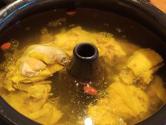 -云海肴·汽锅鸡·云南菜(天山百盛优客店)