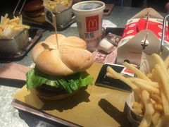 -麦当劳(新王府井店)