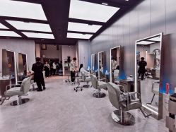 -PE SALON