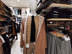 -优衣库(上海金桥国际商业广场店)