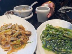 -五谷丰登农家院·地道胶东菜·海鲜烧烤(威海店)