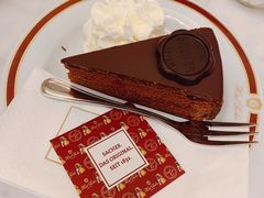-Cafe Sacher(WIEN)