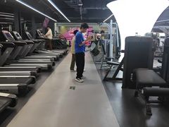 -超鹿运动(五四路恒力城店)