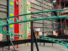 -极限PLAY运动娱乐新世界·团建派对潮玩休闲馆·室内蹦极高空游乐园