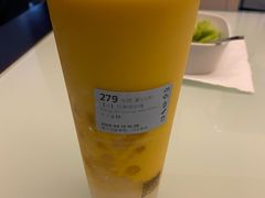 芒果很好喝-瑞幸咖啡(巴黎春天陕西路店)