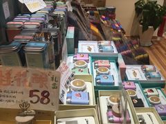 -猫的天空之城概念书店(杭州南宋御街店)