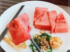 -广东大厦酒店(广州北京路步行街纪念堂地铁站店)