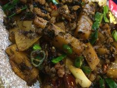 苗阿哥特色牛干锅-苗阿哥