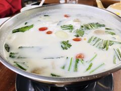 -Chom Cafe and Restaurant