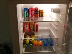 -喜鹊愉家酒店(郑州曼哈顿博览中心地铁站店)