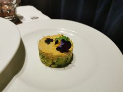蟹肉牛油果塔塔-食间牛排(湖西路店)