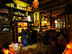 -城墙外BAR
