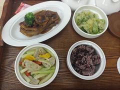 -雪梅月子中心(华侨城店)