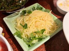 香菜梗炝土豆丝-绿茶餐厅(华联万柳店)