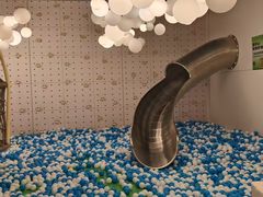 -涨巢·潮玩水疗局