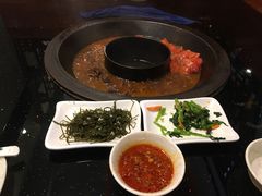 -粘豆包铁锅炖二部(温泉街店)