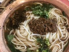 铜锅肉酱米线-妈妈故事米线(市府恒隆店)