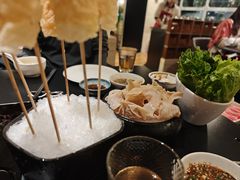 -鲜入唯煮·港式海鲜牛肉火锅(金宝街店)