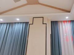 -香山湖家家宴(中山陵店)