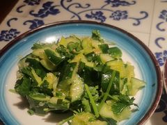 -川流不息·地道川菜·小龙虾(新松江路店)