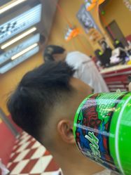 -Devilhands Barbershop男士理容店