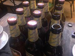 老挝黄啤瓶-拾光音乐餐酒吧(告庄星光夜市店)
