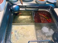 牛油麻辣猪肚鸡锅底-海底捞火锅鲜切牛肉主题店(长寿路店)