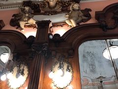 -Majestic Café
