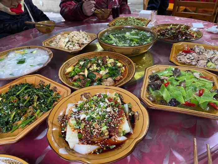 小龚农家院-"这家农家院位于青杠村景点稍微往里走一点,.