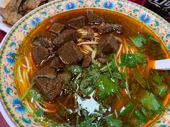 -金杨拉面王小吃面馆·牛三宝面·红烧牛肉粉