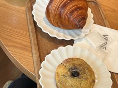 -VERIE BAKEHOUSE