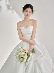 -蒙娜丽莎婚纱摄影(爱城总店)