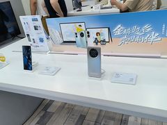-荣耀授权专卖店(黄浦浙江中路店)