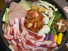 泡菜肥牛火锅-韩见·韩式拌饭·炸鸡(石厦店)