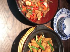 -味上湘菜馆(阿波罗店)