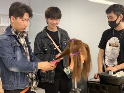 -AYO SALON