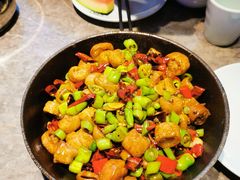 鹅卵石爆肥肠-老板恋上鱼(恒隆广场店)