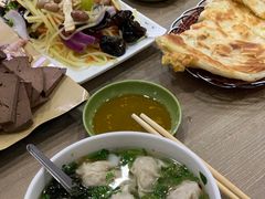 -石门侯·石门馄饨侯(革新北街店)