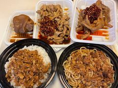 海鲜酱卤肉拌面-一心一味(向西店)