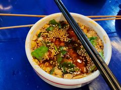 -牛华周记麻辣烫起源店